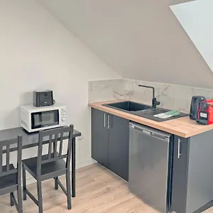 Appartement Cozy Paris Gateway Groups With Free Parking, Vitry-sur-Seine